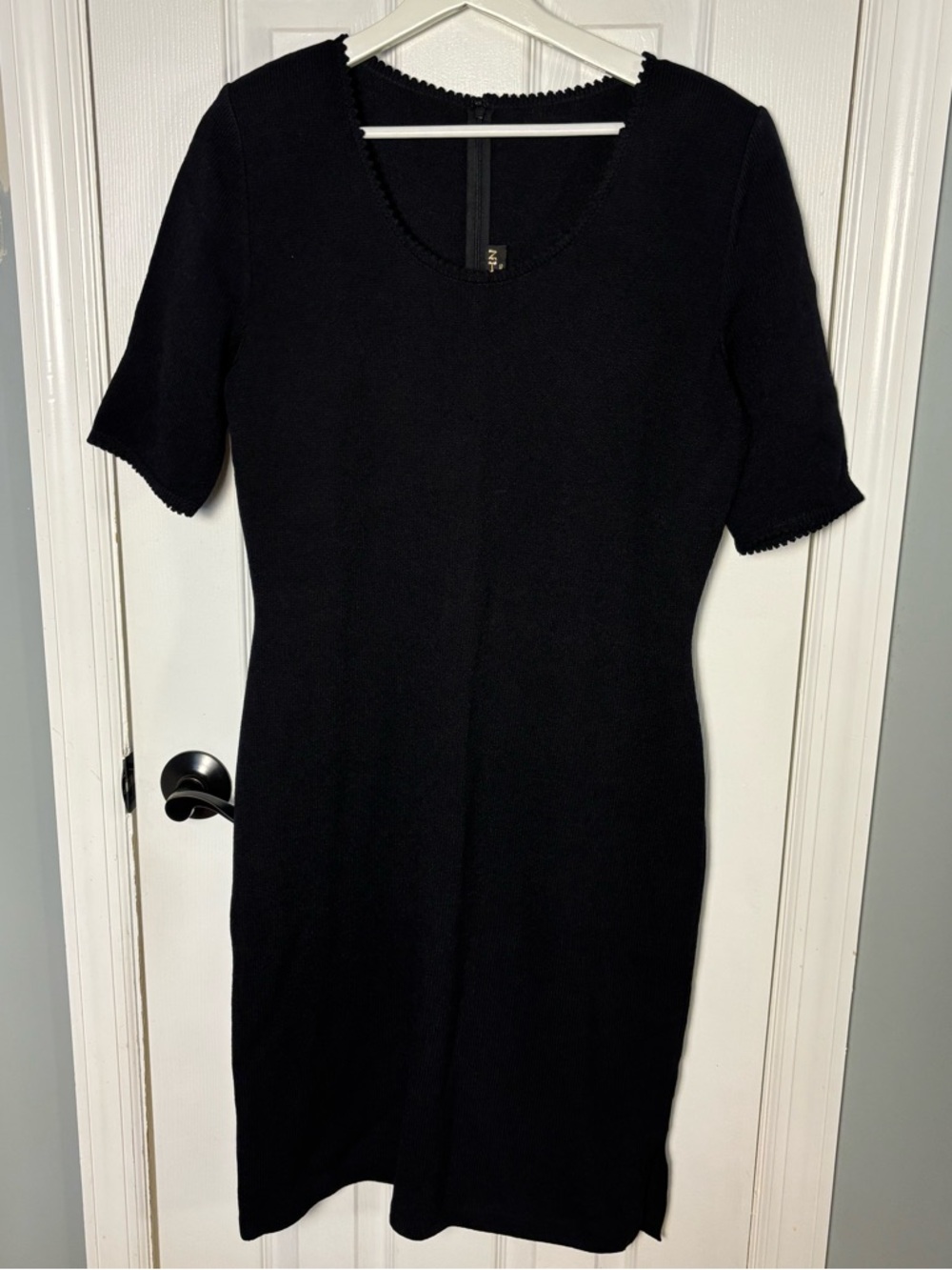 St. John Basics Black Short-Sleeve Knit Sheath Dress Size 12